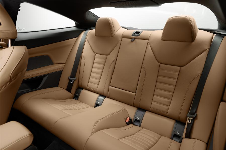 Интерьер BMW 430i Coupe Sport Line (G22) 2020 года  (WW) (фото 35 из 35)